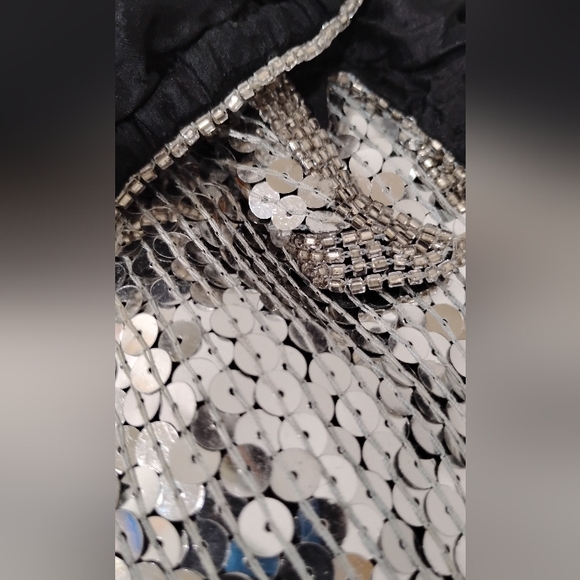 STUÑNING VINTAGE SILK SEQUINED BLOUSE - Picture 6 of 12